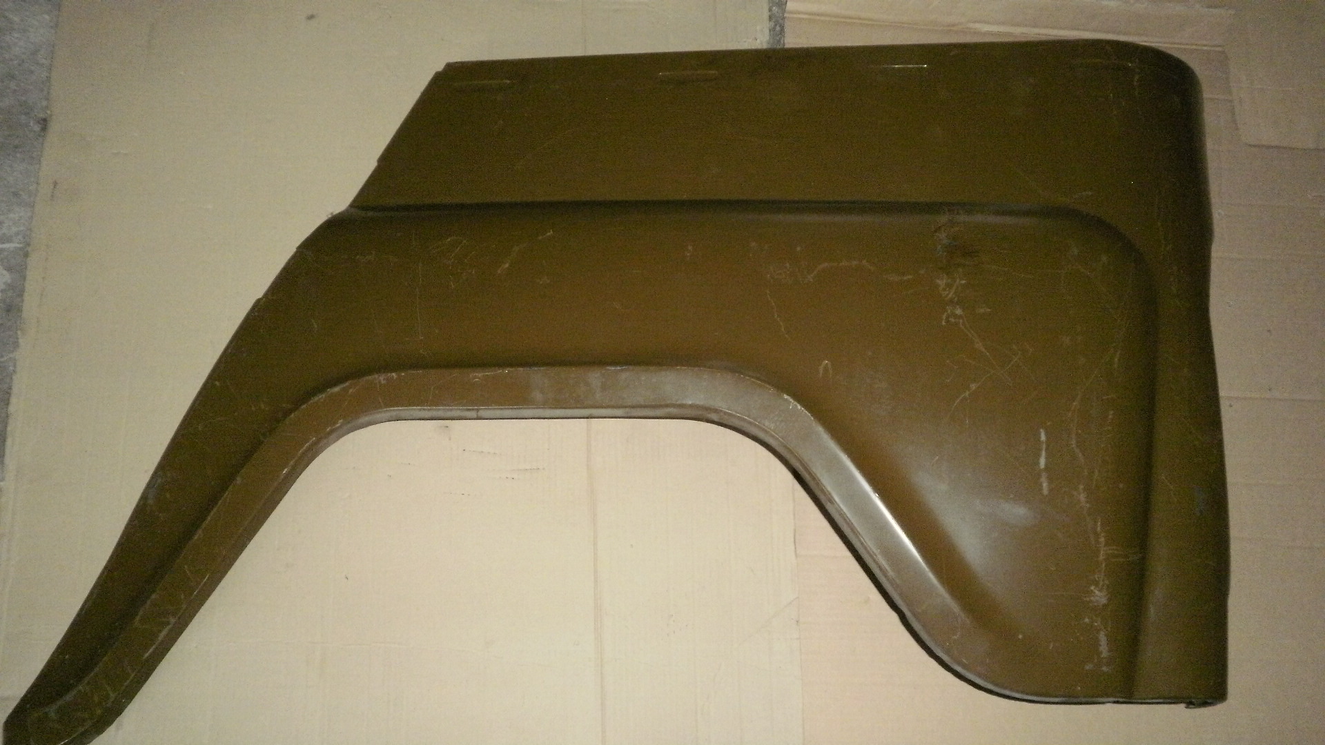 Blatník zadní levý